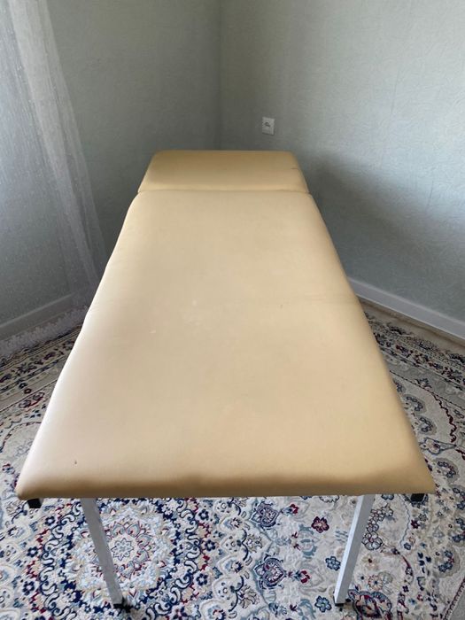 Кушетка в отличном состояний