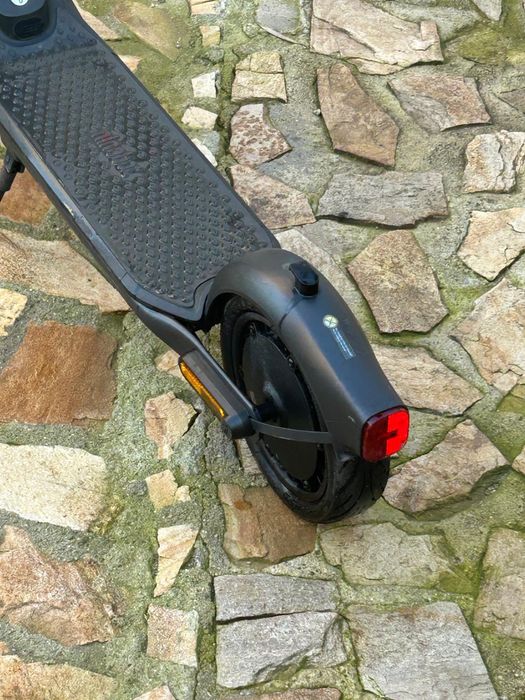 Ninebot F2 II E - Trotineta Electrica