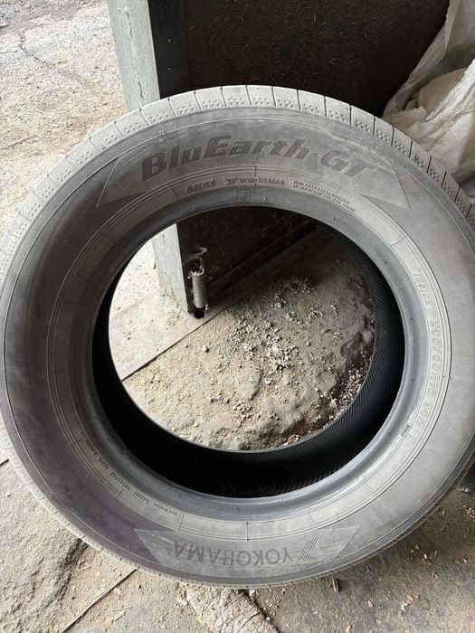 Продам резину 205/65/16