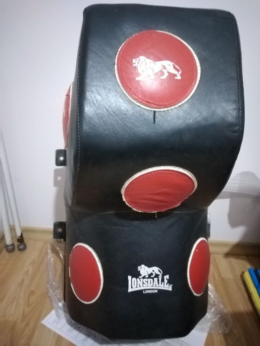 Продавам спортна круша