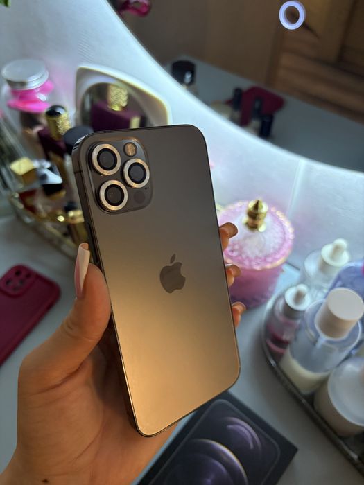 Поодам iPhone 12 pro