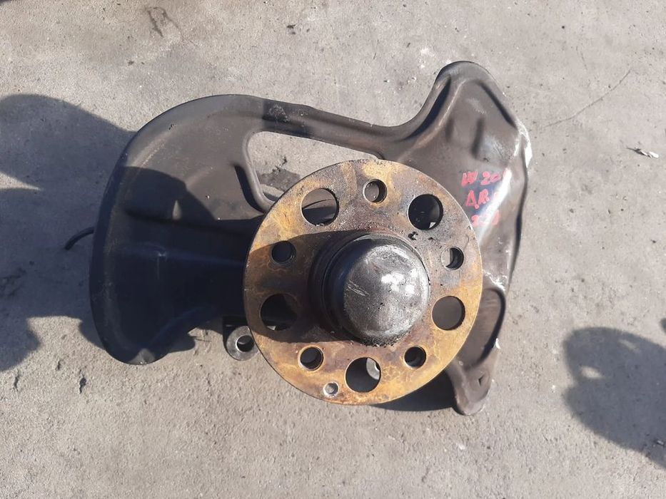 fuzeta dreapta fata 2.2 cdi  mercedes c-class w204  20402