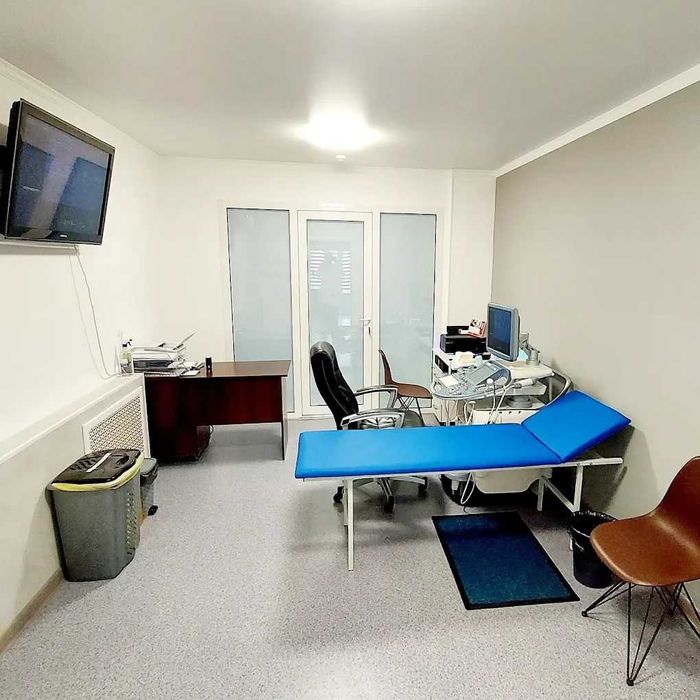 Продается или сдается в аренду медицинский центр 72 м2