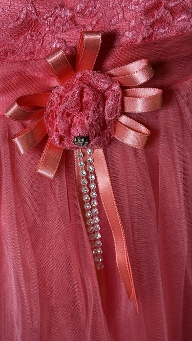Нарядное платье для девочки