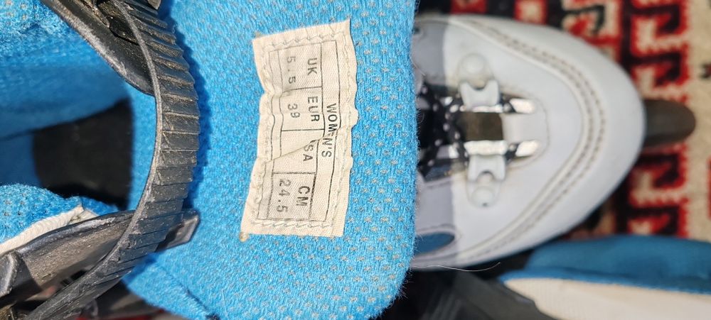 Vand role de în stare foarte bună Salamon. nr. 39