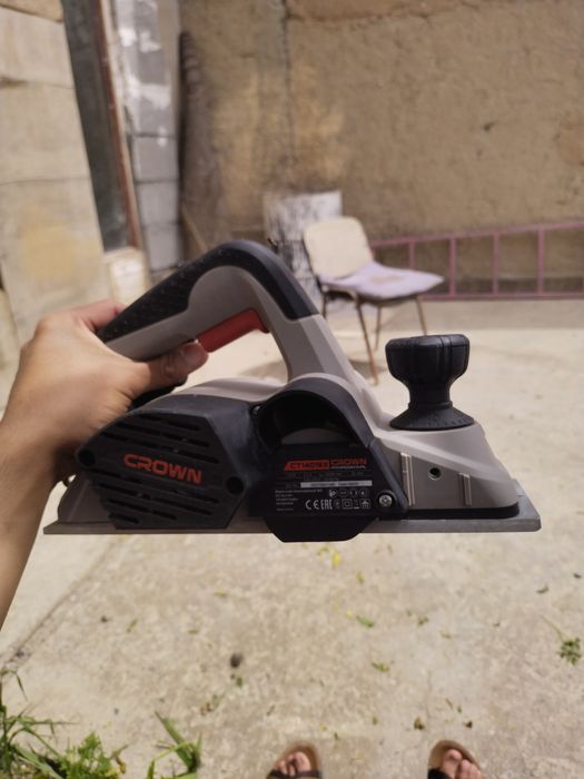 Crown шлефовая  машина ct14019x