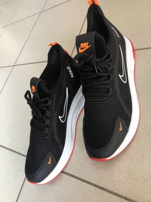 Спортни маратонки