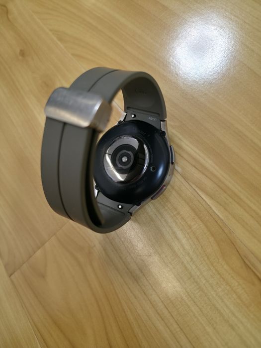 3 телефона на iPhone 17 pro