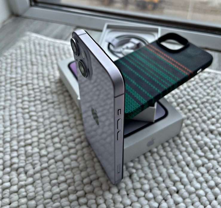  iPhone 14/128GB/в идеалеее