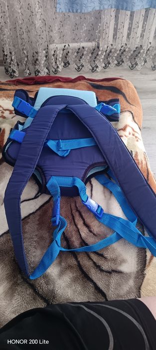 Продам кенгуру в отличном состояний