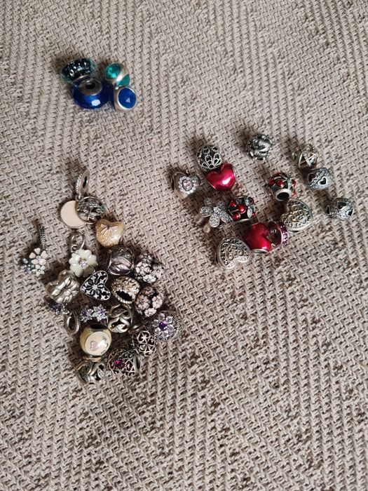 Талисмани pandora и swarovski