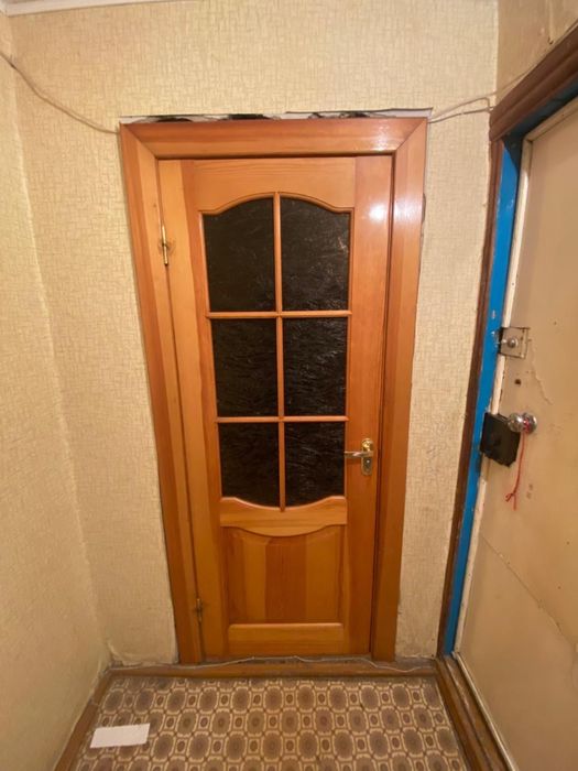 Продам межкомнатные деревянные двери