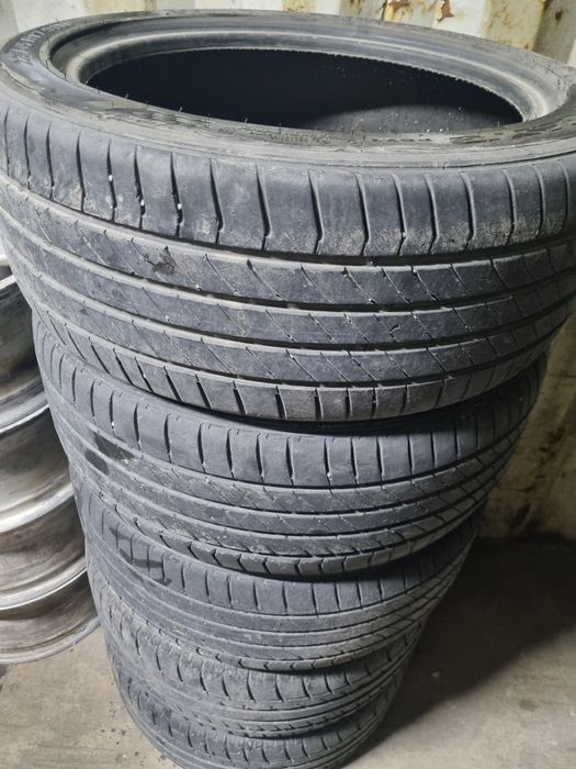 225 45 R17 продам