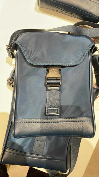 Calvin Klain чанта диагоналка