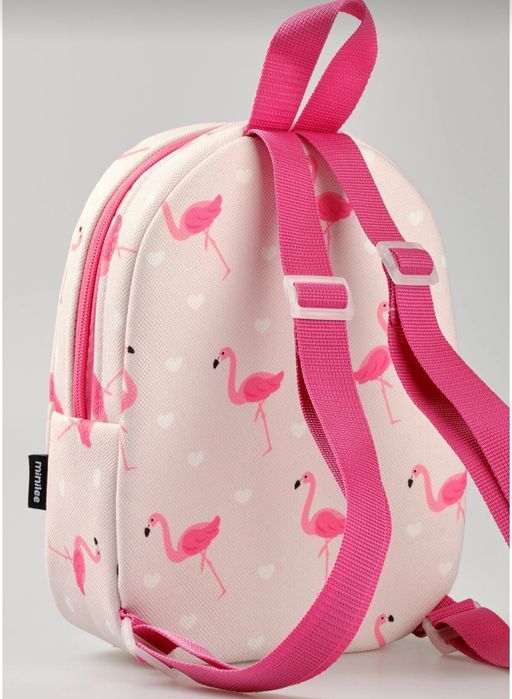 детска раничка с красиво бродирано име