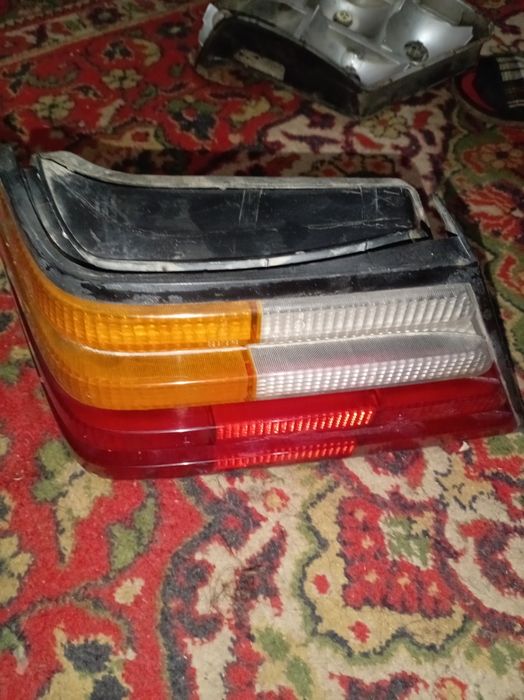 Задний стоп от Мерседес 124