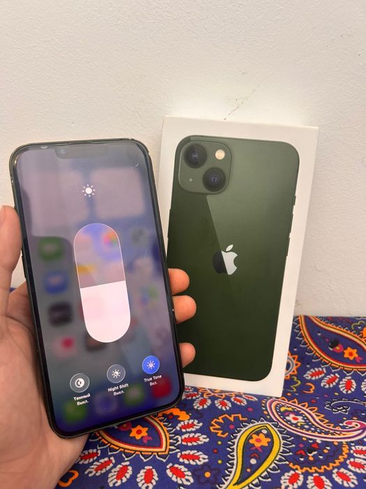iPhone 13 акб 82%