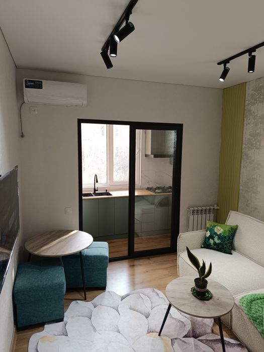 Продаётся квартира Чиланзар 3 кв-л 1 в 2х комнатную 3/4 Торговый центр