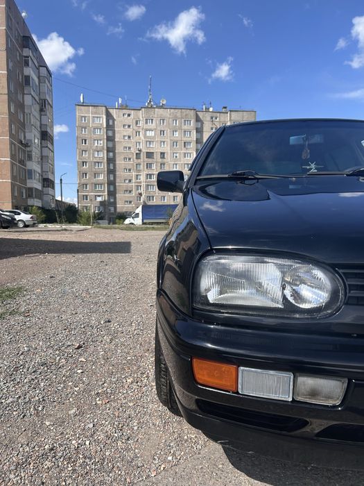 Продам машину Volkswagen golf 3