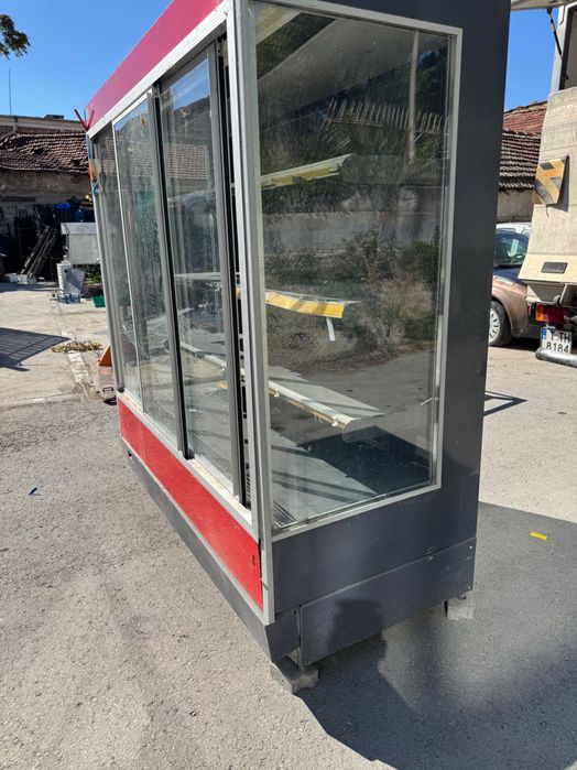 Хладилна Витрина