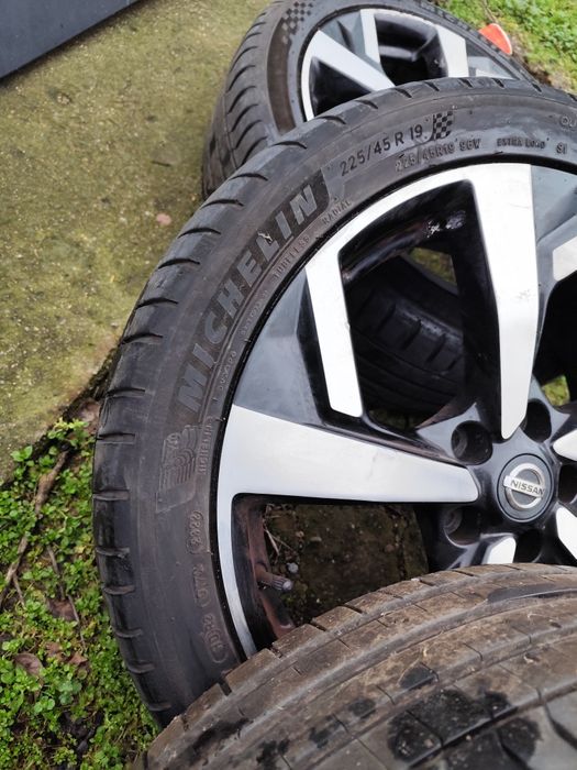 Джанти с гуми Nisan Qashqai j11-2018г-19ки