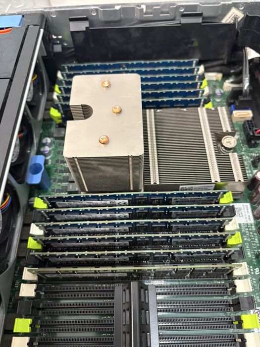 Dell PowerEdge R720 сервер с 96 ГБ ECC RAM