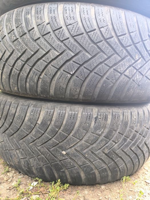Vând cauciucuri  205 55 16 hankook rs3 din 2022 și roata rezerva 195 65 15 continental
