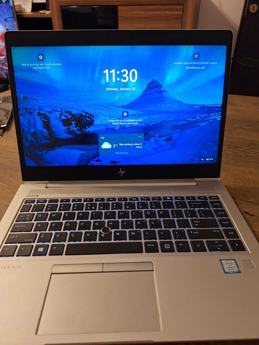 Vând HP EliteBook 840 G5  i7, 16 GB RAM și SSD de 256 GB