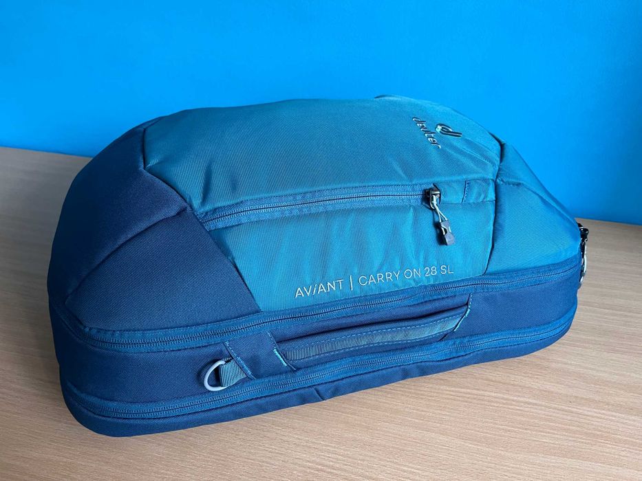 Раница Deuter Aviant Carry On 28 в размер за ръчен багаж за самолет