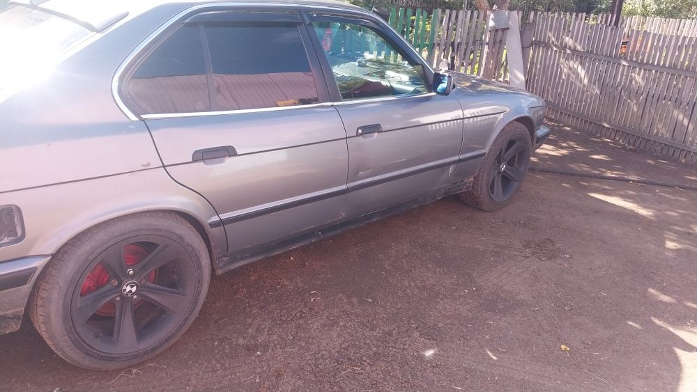 Продам на полном ходу ,сел и поехал.