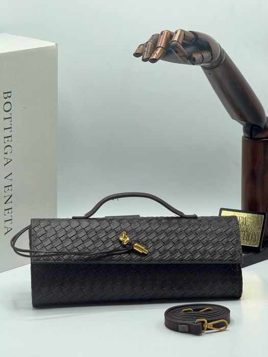 Geanta Bottega noua !!! Dimensiuni 30/12 !!!