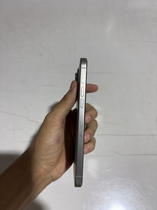 Iphone 15proMax Ұсталған 1хозяйн