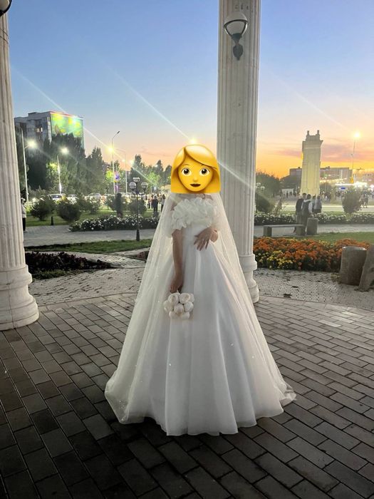 Продам свадебный белый платия