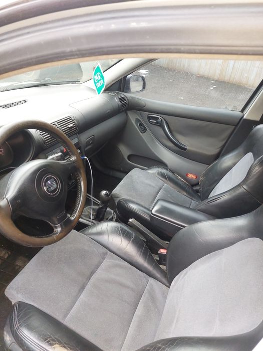 Vând seat Leon anul 2002 motor 1.9 diesel 110 cai acte valabile