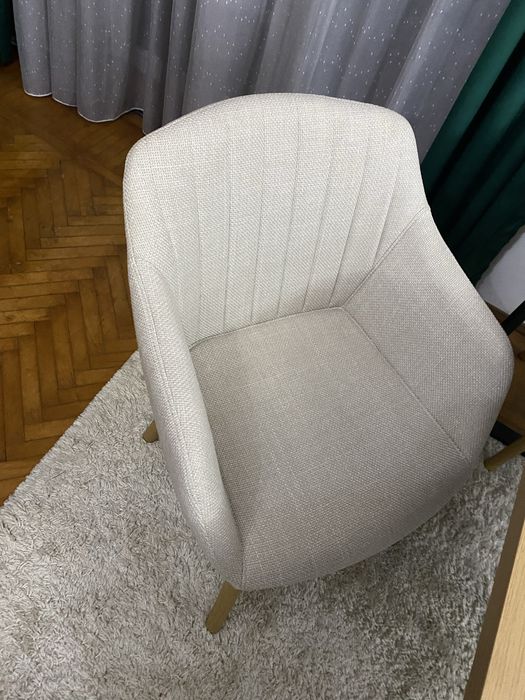 Scaune   stare , noi nefolosite.