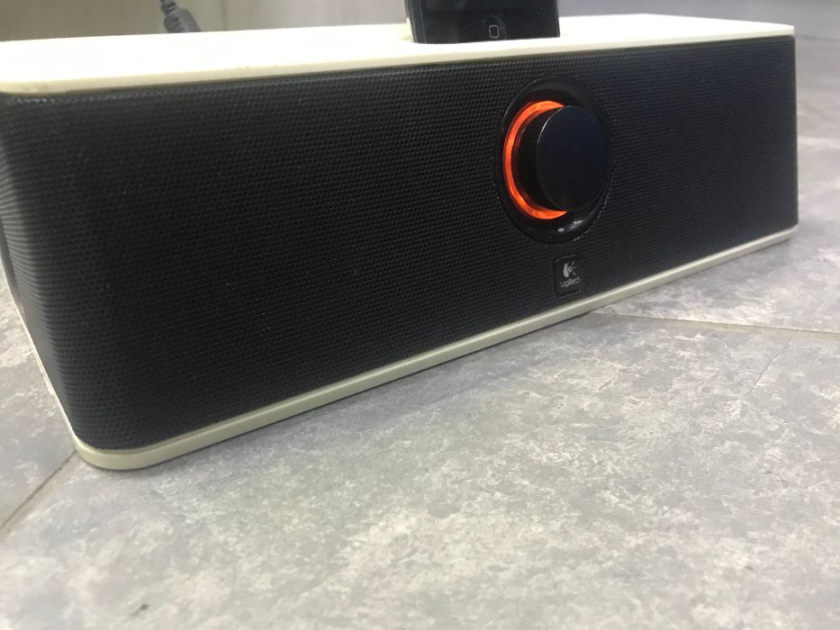 Тонколона Logitech