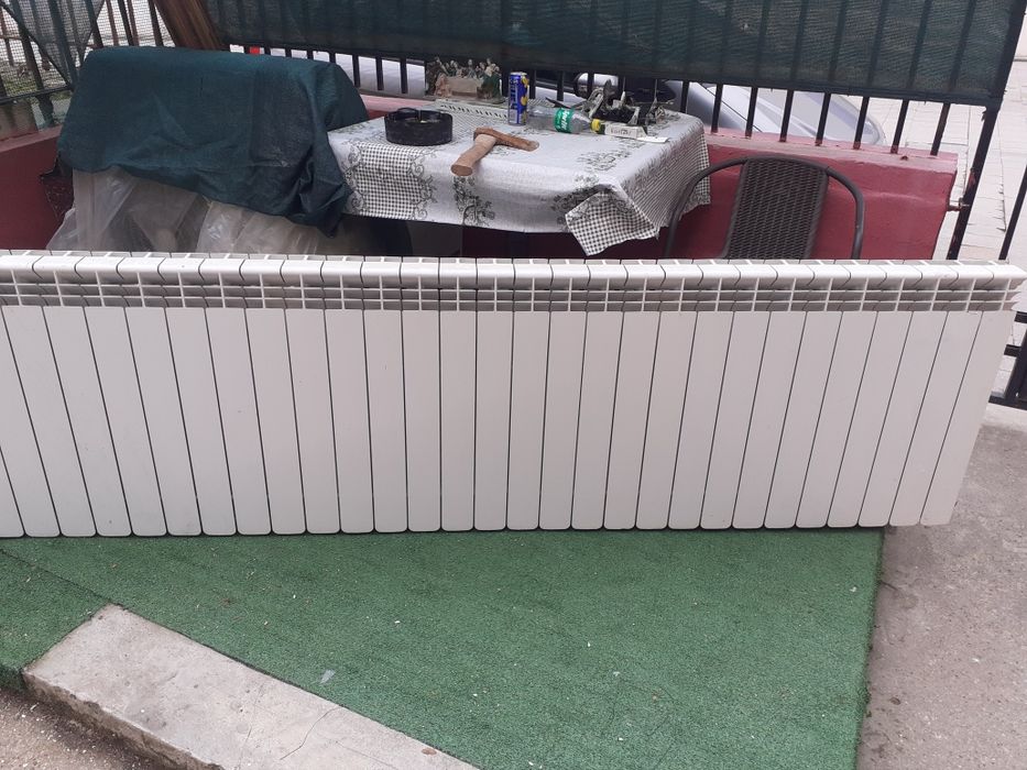 Vând calorifer aluminiu 30 elemenți
