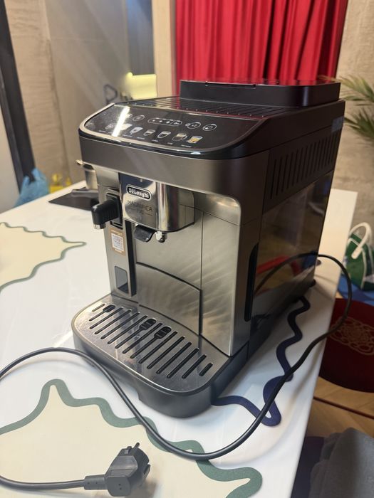 Кофемашинка DELONGHI