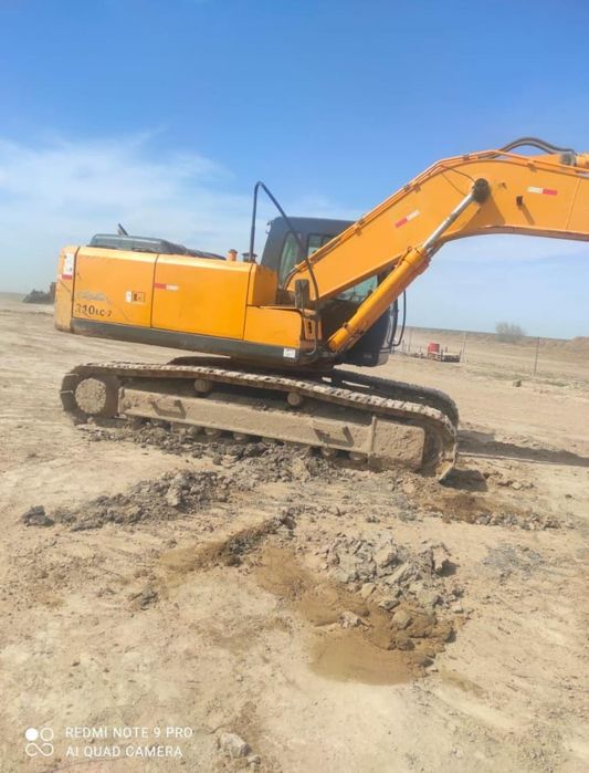 Услуги гусеничного эксковатора