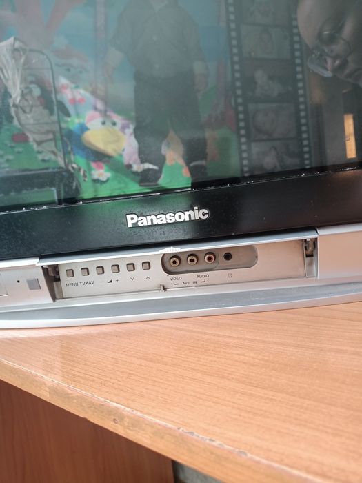 Panasonic colour TV