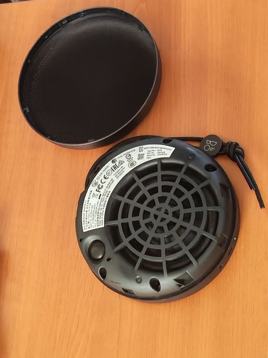 Boxă portabila Bluetooth, Premium, Super Compact, Potențial, Preț Lansare 1150, Olufsen Beoplay A1 Gen1