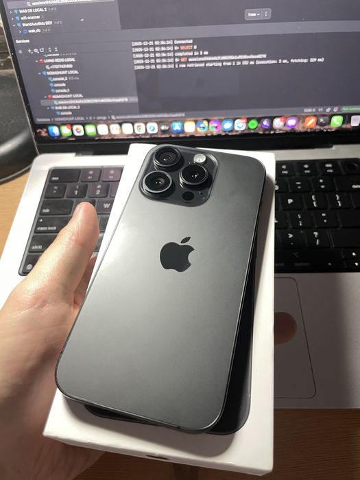 Iphone 15 pro black titanium 256gb ref