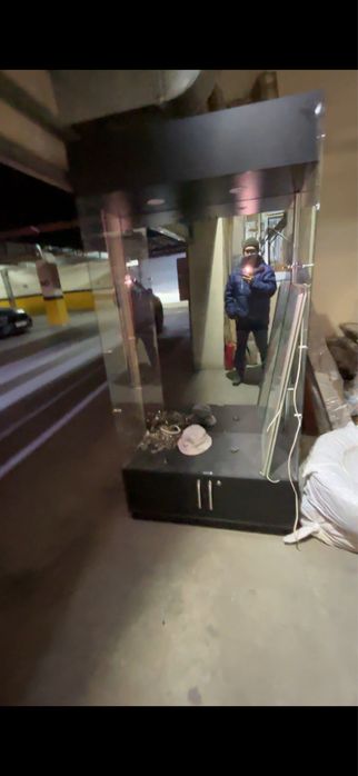 Шкаф стелаж для товаров