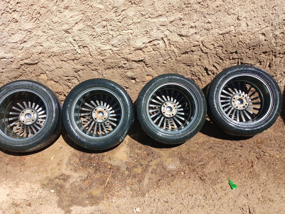 Lasettidan chiqqan Mers dizayndagi saka diskalar sotiladi