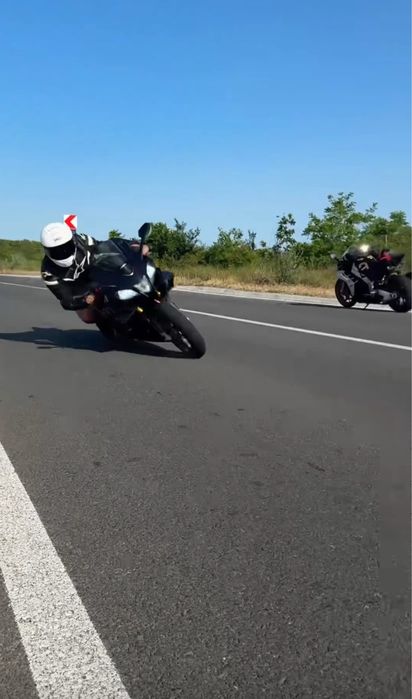 Aprilia rsv4 1100 factory 2020 schimb ambele cu ducati panigale v4s