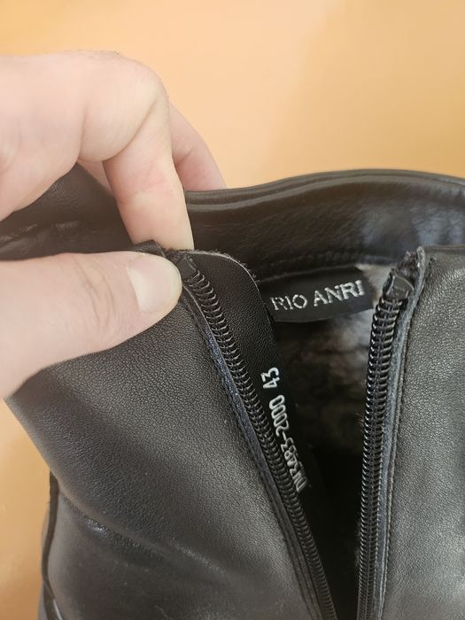 Продам зимнюю обувь