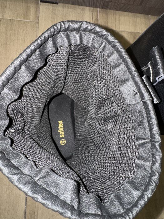 Рабочие сапоги новые