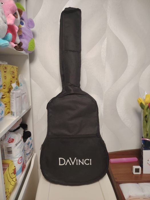 Продам гитару DaVinci