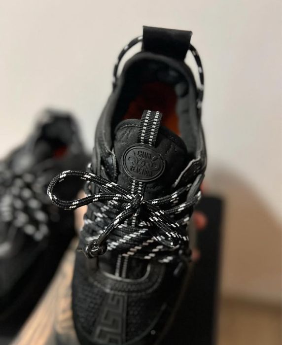Versace Chain Reaction