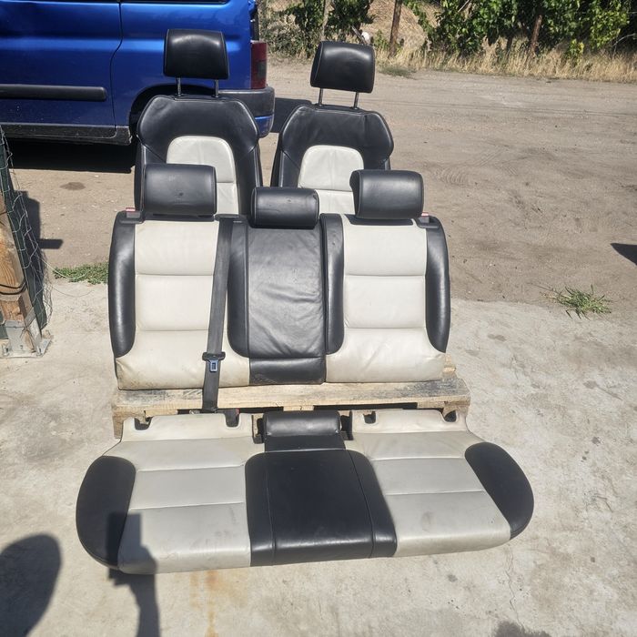 Салон за А3 8п 4 врати